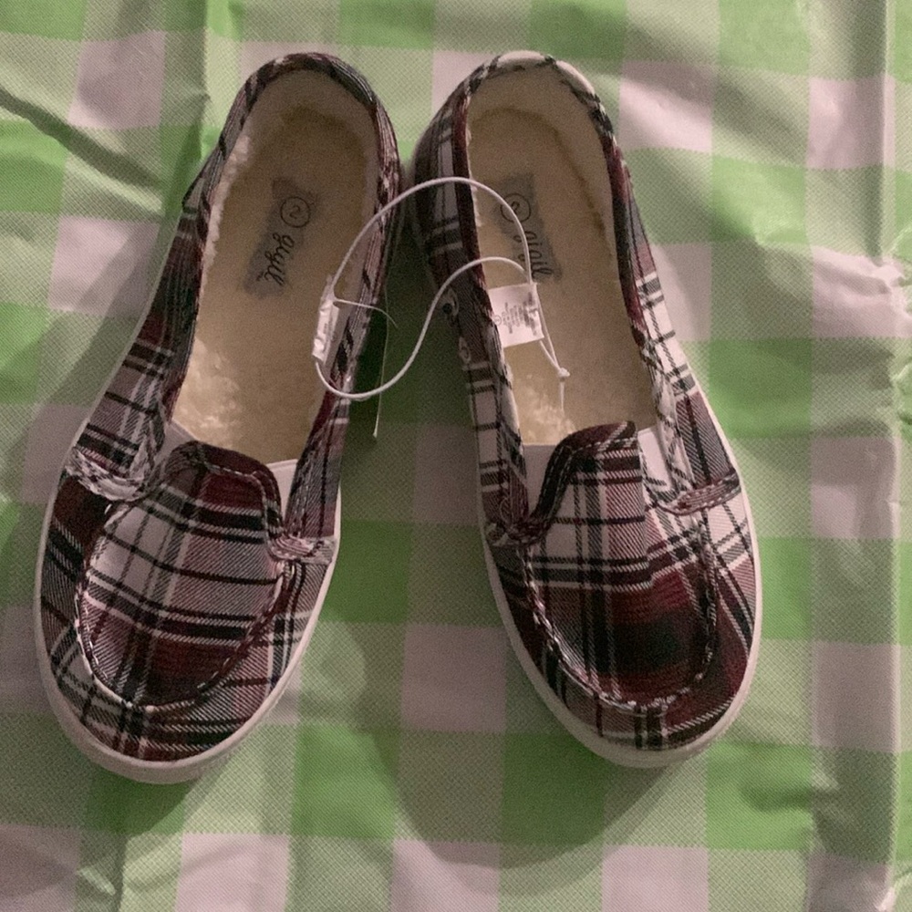 Gigi’s girls shoes